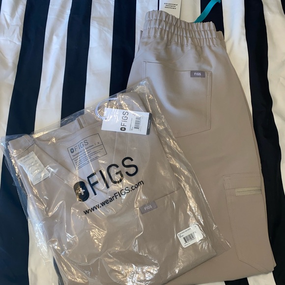 Figs scrub set SOLD - Picture 1 of 1